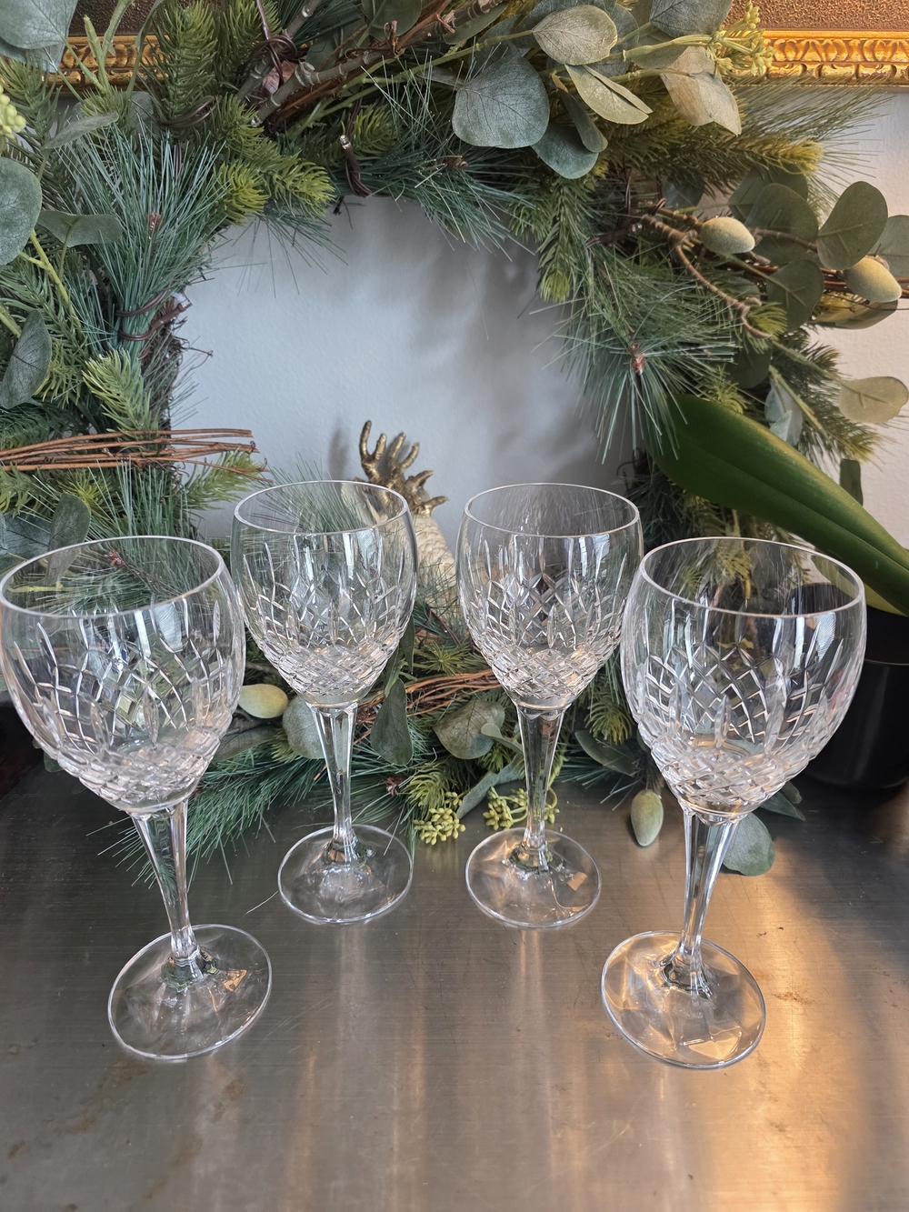 GORGEOUS Crystal Cut Wine Glasses – Set of 4, Clear